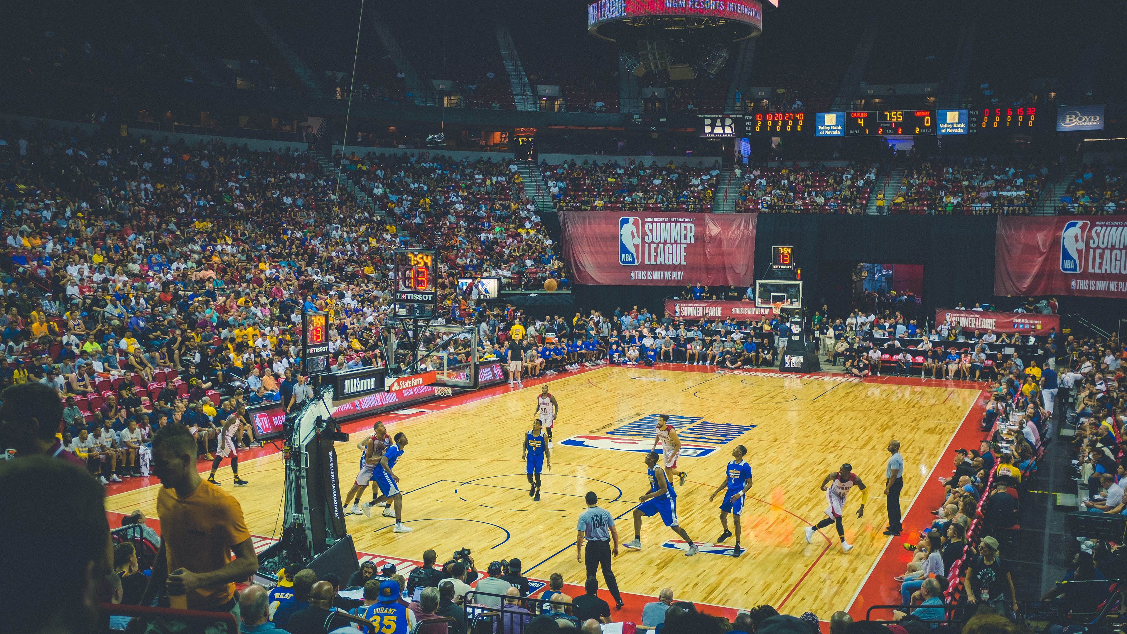 世界杯精彩瞬间:动人心弦,令人难忘!,世界杯震撼的场景